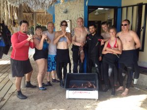 WLHA working with Project Clear Curacao divers to hunt lionfish